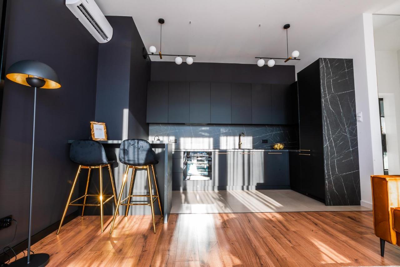 Apartament Plaza Tower 14 Pietro เคียลเซ ภายนอก รูปภาพ